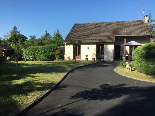 Frankrijk ~ Limousin ~ 19 - Corrze - Woonhuis
