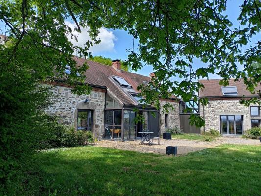Frankrijk ~ Auvergne ~ 63 - Puy-de-Dme - Maison de Campagne