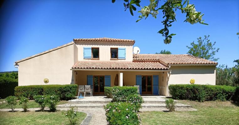 Frankrijk ~ Provence-Alpes-Cte d'Azur ~ 84 - Vaucluse - Meergezinswoning
