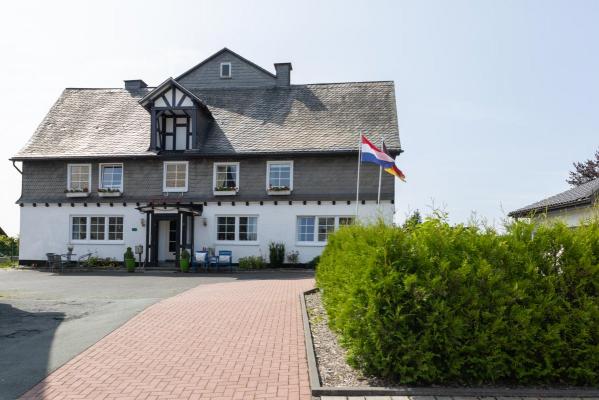 Duitsland ~ Nordrhein-Westfalen ~ Sauerland - B & B / Pension