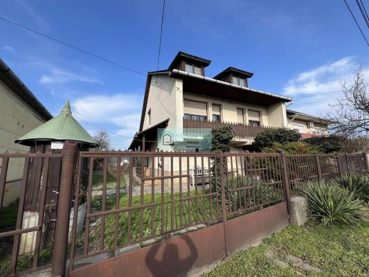 Hongarije ~ Noord: Eger & Tokaj ~ Borsod-Abaj-Zempln - Woonhuis