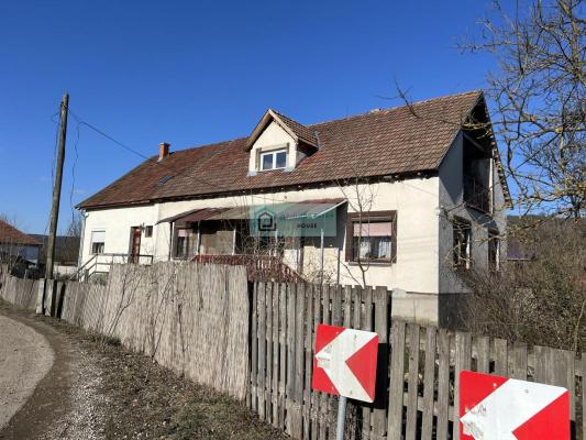 Hongarije ~ Eger-Tokaj (Noord) ~ Borsod-Abaj-Zempln - Woonhuis