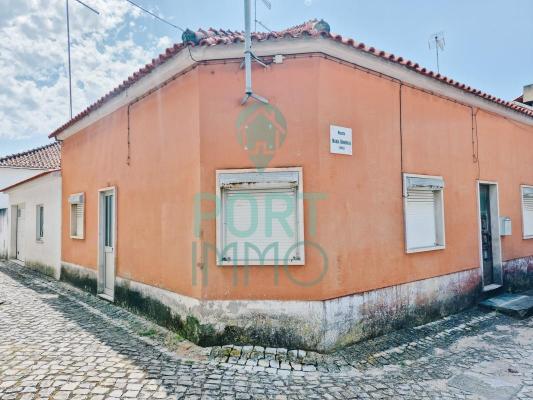 Portugal ~ Centro ~ Leiria ~ Alcobaa - Hoekwoning