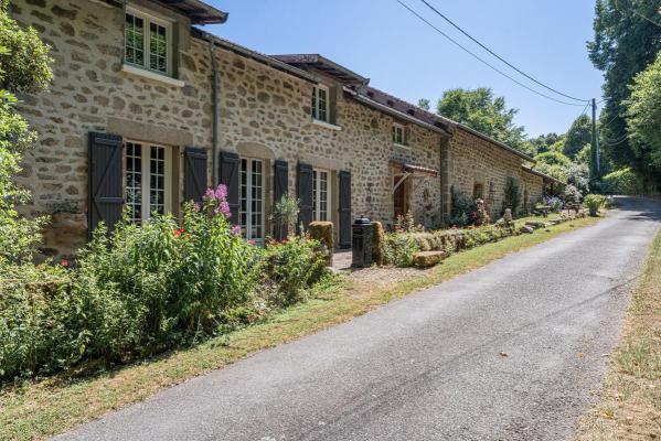 Frankrijk ~ Limousin ~ 87 - Haute-Vienne - Maison de Caractre