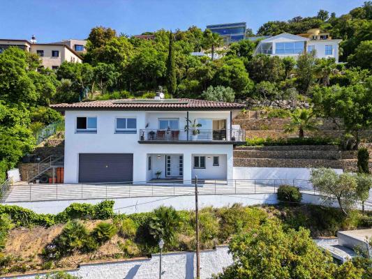 Spanje ~ Cataloni ~ Gerona ~ Costa Brava ~ Kust - Chalet