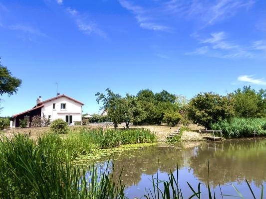 Frankrijk ~ Aquitaine - Woonhuis