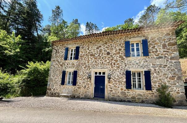 Frankrijk ~ Languedoc-Roussillon ~ 30 - Gard - Maison en pierre