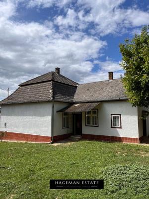 Hongarije ~ Zuid - P�cs en Vill�ny ~ Somogy (Kaposv�r) - Woonhuis