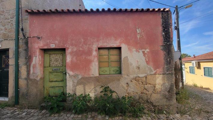 Portugal ~ Castelo Branco - Woonhuis