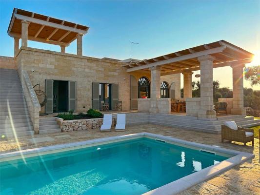 Itali ~ Apuli - Villa