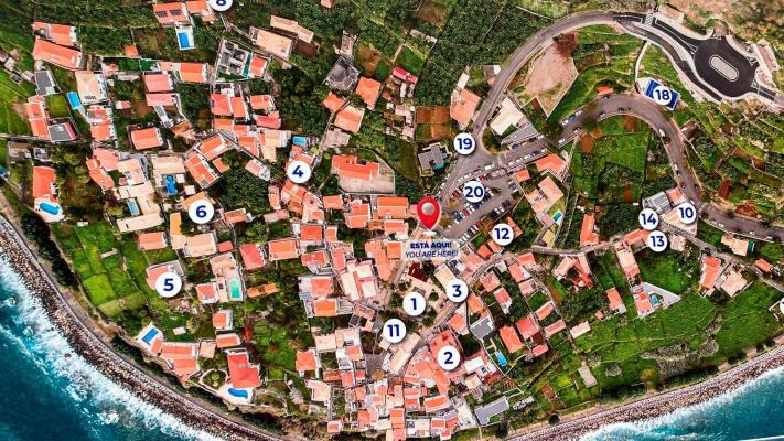 Portugal ~ Madeira ~ Calheta (Madeira) - Woonhuis