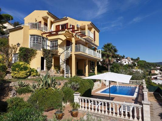 Spanje ~ Cataloni ~ Gerona ~ Costa Brava ~ Kust - Villa