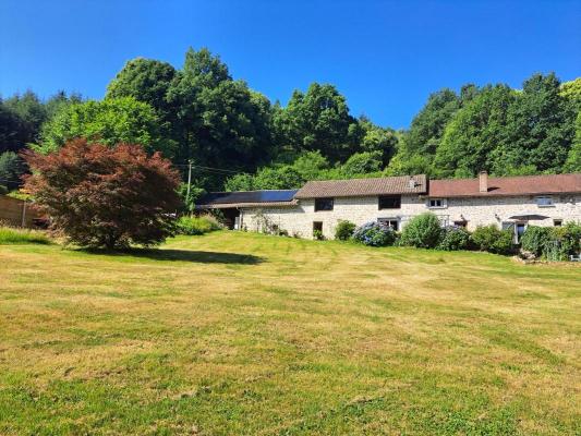 Maison de Caract�re te koop in Frankrijk - Limousin - Haute-Vienne - Saint-Julien-le-Petit - � 380.675