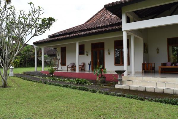 Indonesi ~ Java - Villa