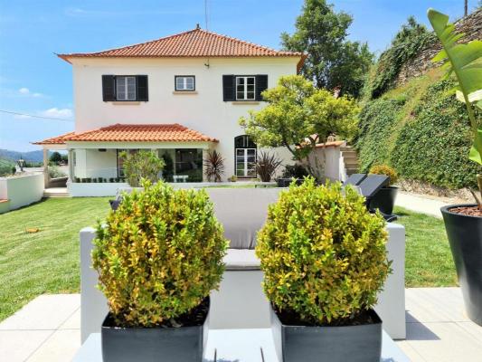 Portugal ~ Centro ~ Coimbra ~ Arganil - Chalet