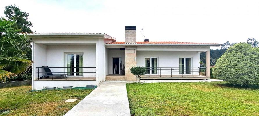 Portugal ~ Costa Verde ~ Viana do Castelo ~ Vila Nova de Cerveira - Villa