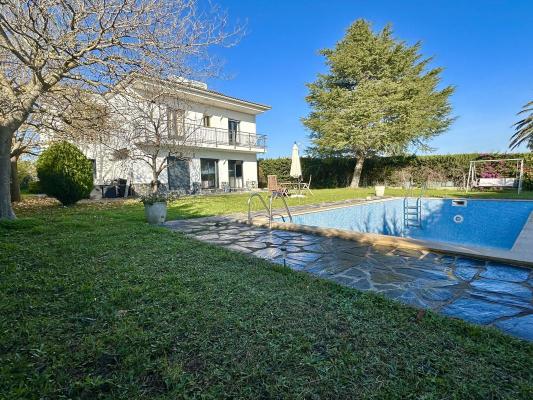 Spanje ~ Cataloni� ~ Girona ~ Costa Brava ~ Kust - Chalet