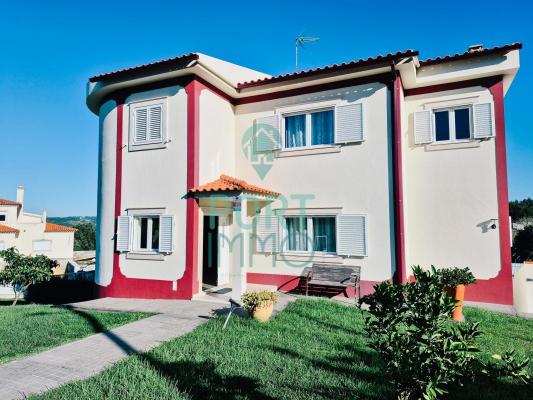 Portugal ~ Leiria ~ Caldas da Rainha - Villa