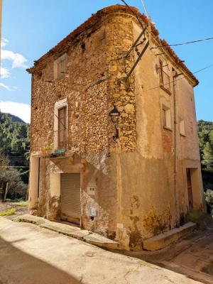 Spanje ~ Cataloni� ~ Tarragona ~ Binnenland - Woonhuis