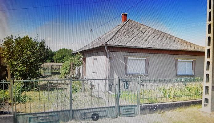 Hongarije ~ Noord - Eger en Tokaj ~ Heves (Eger) - Woonhuis