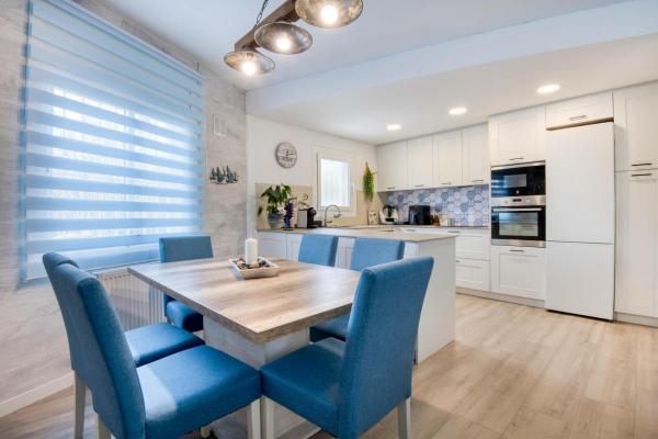 Spanje ~ Cataloni� ~ Girona ~ Costa Brava ~ Kust - Grotwoning