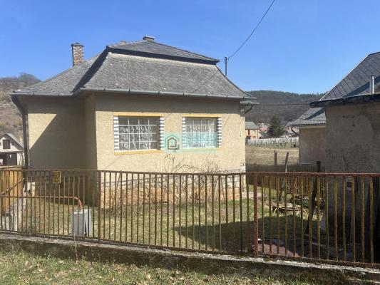 Hongarije ~ Noord - Eger en Tokaj ~ Borsod-Aba�j-Zempl�n - Woonhuis