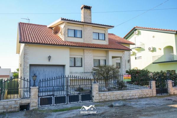 Portugal ~ Coimbra ~ T�bua - Woonhuis