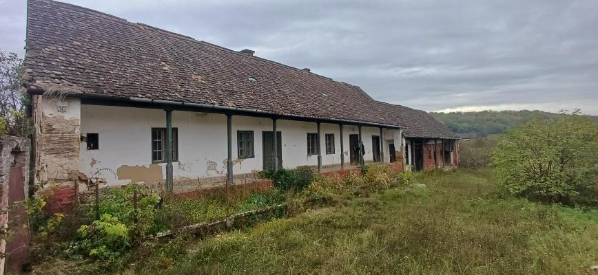 Hongarije ~ Zuid - P�cs en Vill�ny ~ Baranya (P�cs) - Renovatie-object