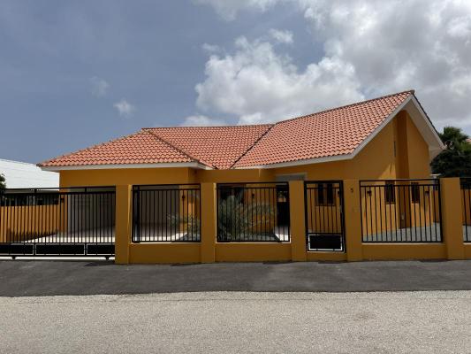 Antillen ~ Cura�ao - Villa
