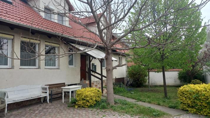 Hongarije ~ Boedapest en Omstreken ~ Budapest - Woonhuis