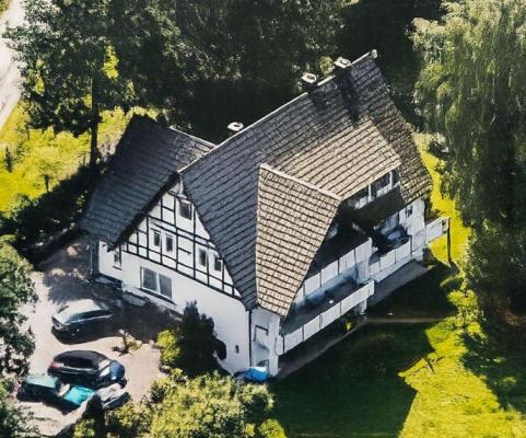 Duitsland ~ Nordrhein-Westfalen ~ Sauerland - Meergezinswoning
