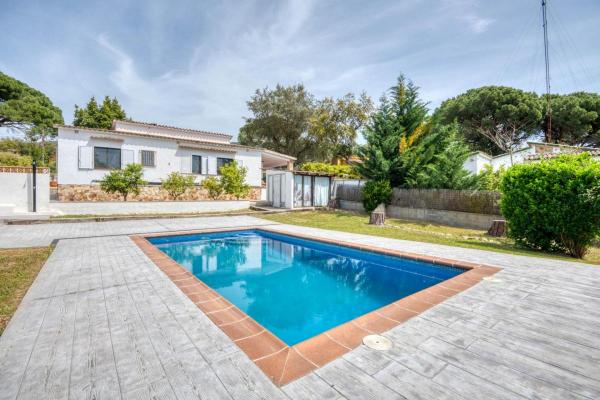 Spanje ~ Cataloni� ~ Girona ~ Costa Brava ~ Kust - Chalet
