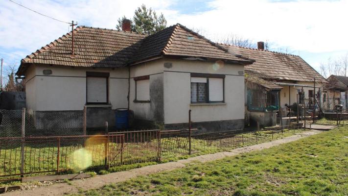 Hongarije ~ West en Balatonmeer ~ Zala (Zalaegerszeg) - (Woon)boerderij