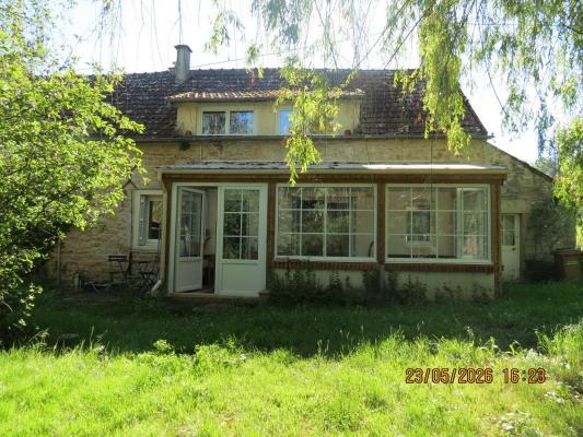 Frankrijk ~ Bourgogne ~ 58 - Nièvre - Landhuis