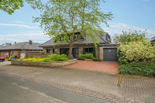 Duitsland ~ Nordrhein-Westfalen ~ M�nsterland - Meergezinswoning
