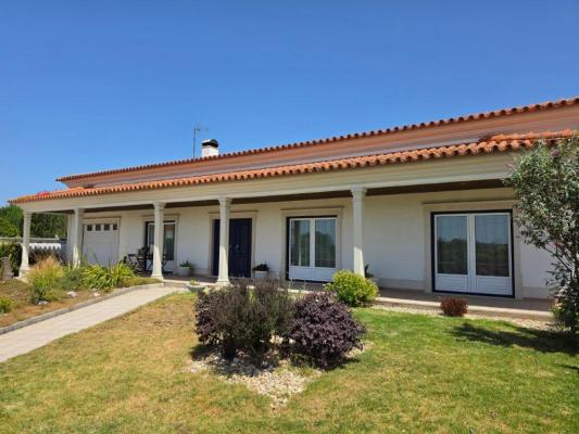 Portugal ~ Leiria - Villa