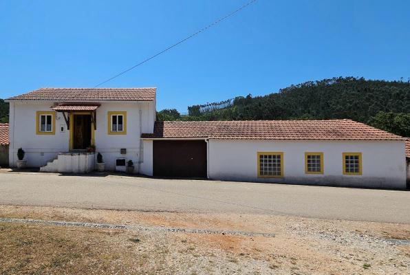 Portugal ~ Leiria ~ Alvaiázere - Meergezinswoning
