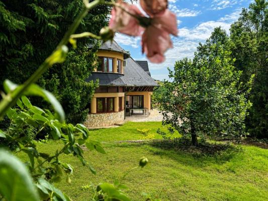 Hongarije ~ Zuid - Pécs en Villány ~ Baranya (Pécs) - Villa