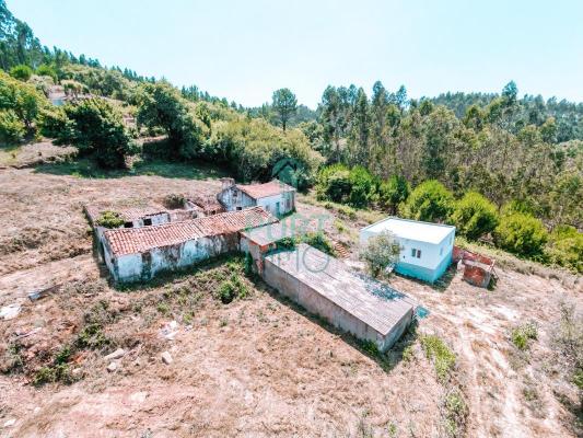 (Woon)boerderij te koop in Portugal - Leiria - Caldas da Rainha - Alvorninha - € 175.000