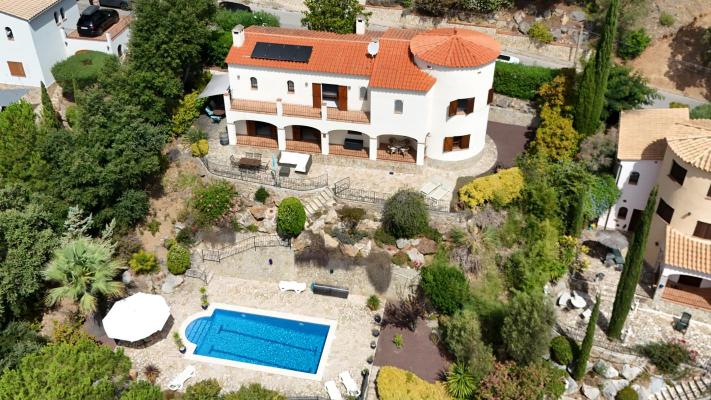 Spanje ~ Catalonië ~ Girona ~ Costa Brava ~ Kust - Chalet