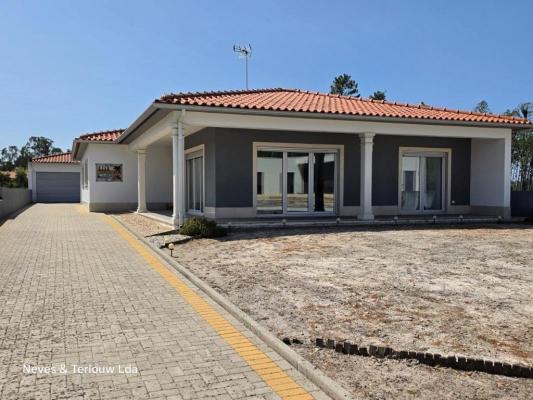 Portugal ~ Leiria - Villa